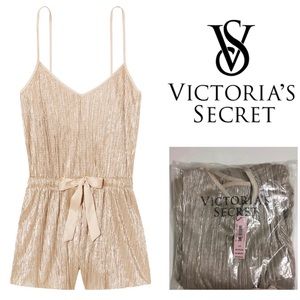 🆕VICTORIA’S SECRET -SHINE PLEAT ROMPER / SLIP M-L